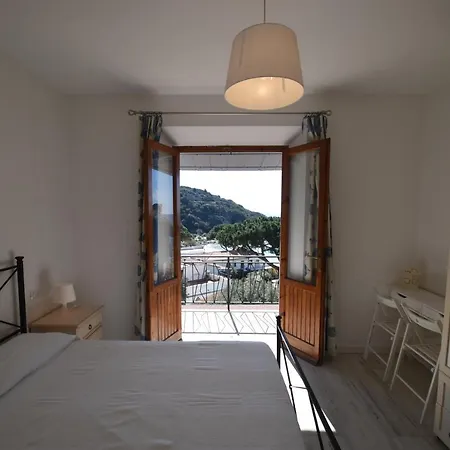 Cavoli - Vista Mare Con Terrazza, Clima E Posto Auto Διαμέρισμα