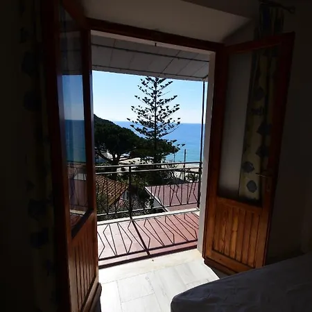 Apartment Cavoli - Vista Mare Con Terrazze, Clima E Posti Auto Spiaggia di Cavoli