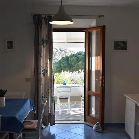 Apartment Cavoli - Vista Mare Con Terrazze, Clima E Posti Auto Spiaggia di Cavoli
