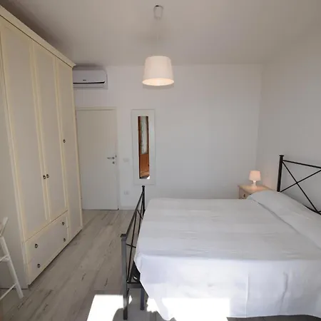 Apartament Cavoli - Vista Mare Con Terrazza, Clima E Posto Auto Spiaggia di Cavoli