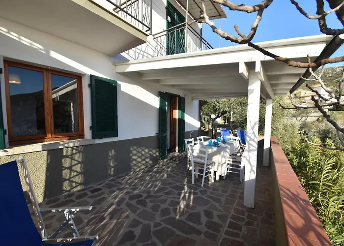 Cavoli - Vista Mare Con Terrazza, Clima E Posto Auto