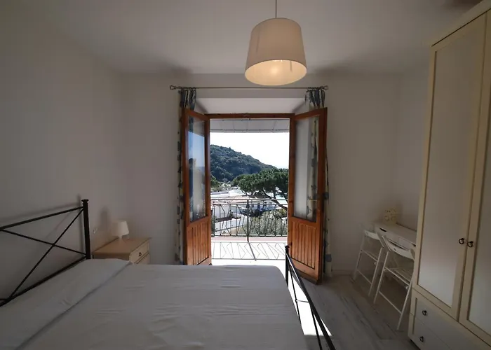 Cavoli - Vista Mare Con Terrazza, Clima E Posto Auto Апартаменты