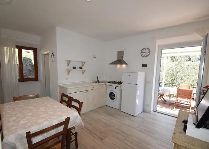 Cavoli - Vista Mare Con Terrazza, Clima E Posto Auto