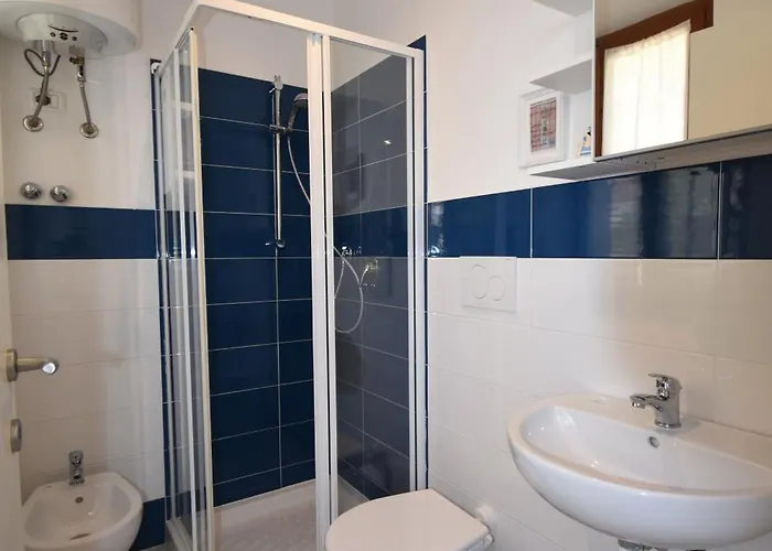 Apartman Cavoli - Vista Mare Con Terrazza, Clima E Posto Auto