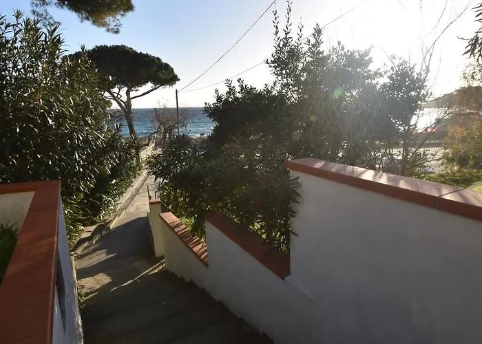 Cavoli - Vista Mare Con Terrazza, Clima E Posto Auto *