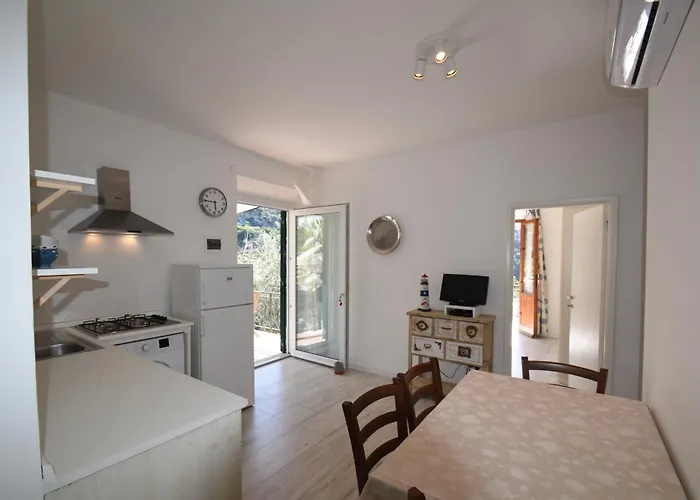 Cavoli - Vista Mare Con Terrazza, Clima E Posto Auto Апартаменты Spiaggia di Cavoli