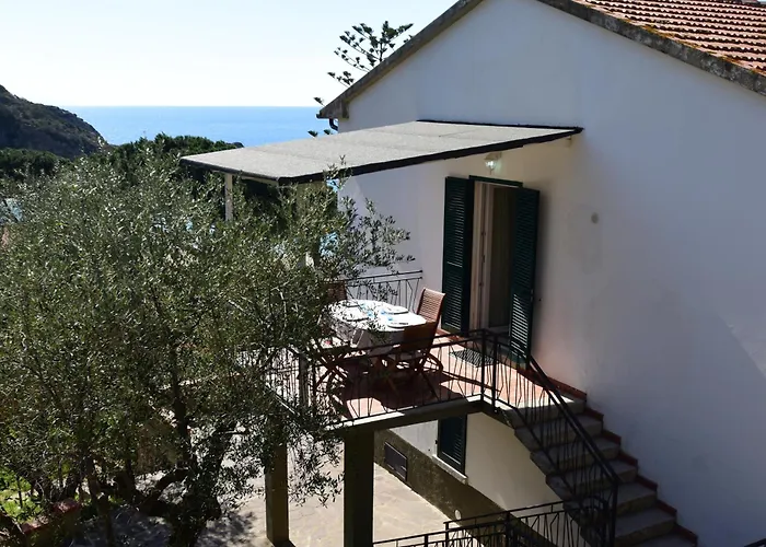 Cavoli - Vista Mare Con Terrazza, Clima E Posto Auto 아파트